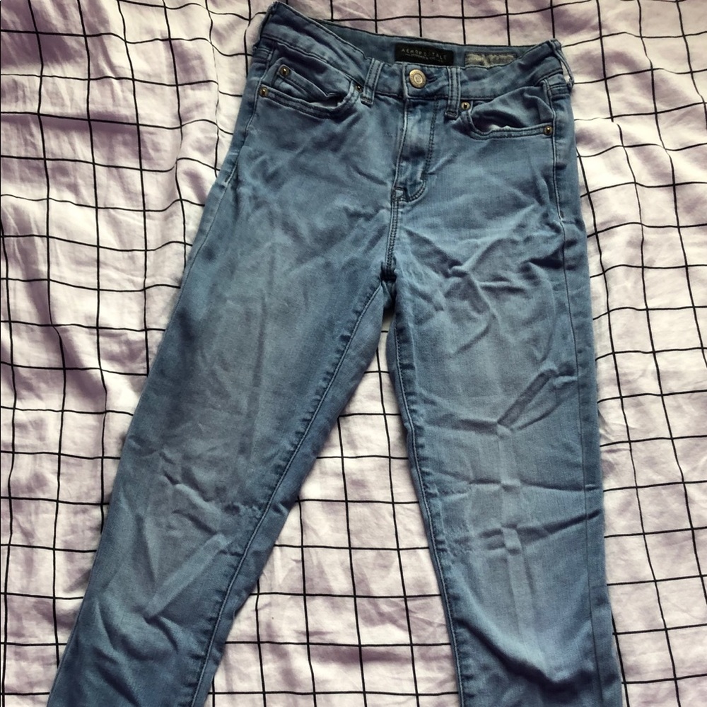 aeropostale light wash jeans